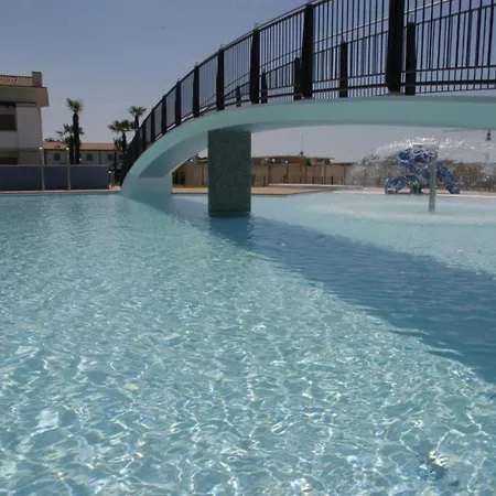 Comfy With Shared Pool