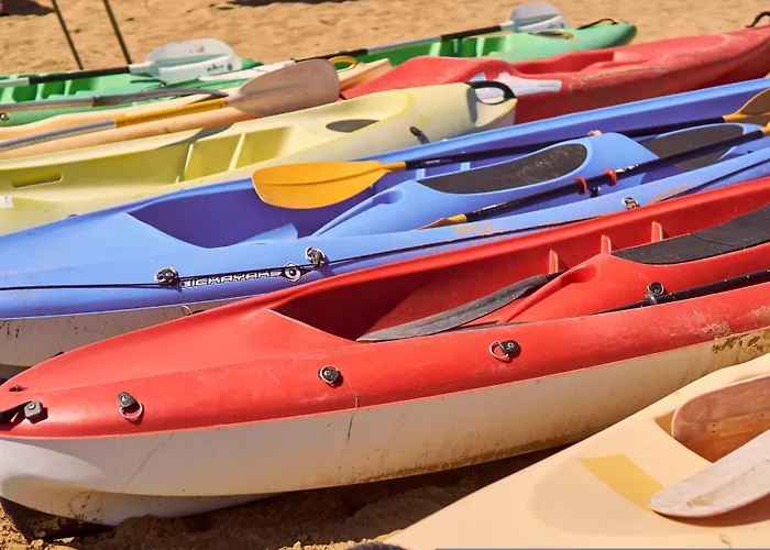 Comfy With Shared Pool Appartamento