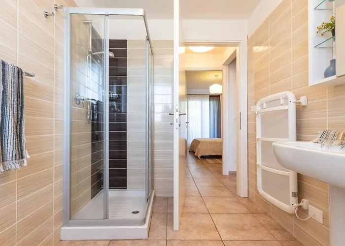 Апартаменты Comfy With Shared Pool Бибионе